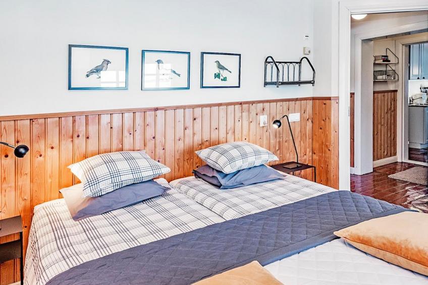 Sepelkyyhky, seeteri - foto 20