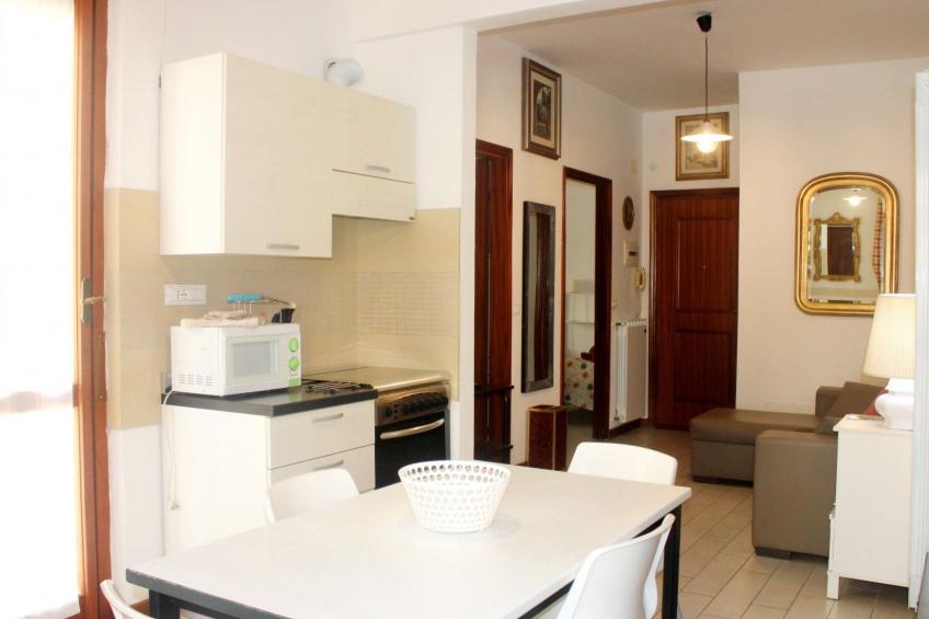 Sehr zentral mit Parkmöglichkeit - foto 6