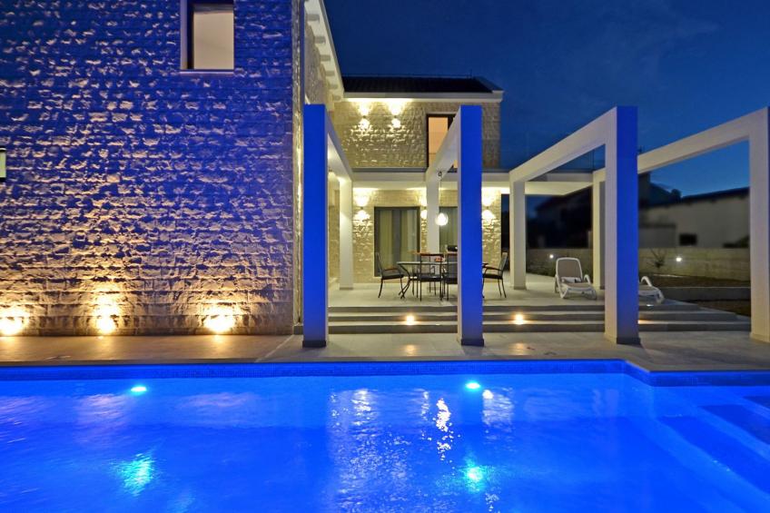 Haus in Dvornica mit privatem Parkplatz - foto 16