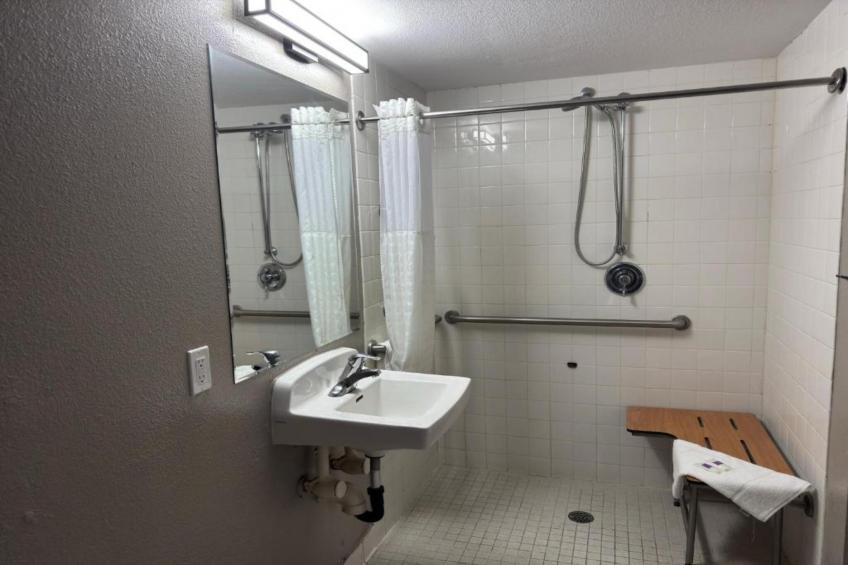 1 Full Bed  Mobility Access Tub Nsmk - foto 12
