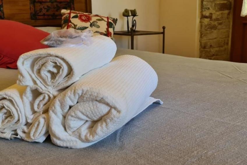 Altes Haus in Rotecastello mit großem Pool - foto 28