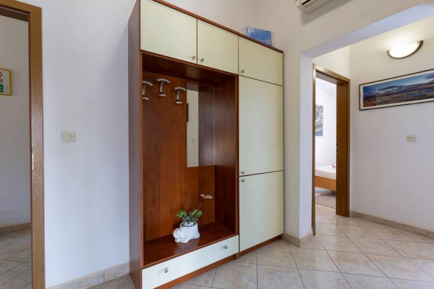 Bright and Spacious Apartment with Terrace in Kastel Stafilic - Two Bedroom Apartment with Terrace - foto 6