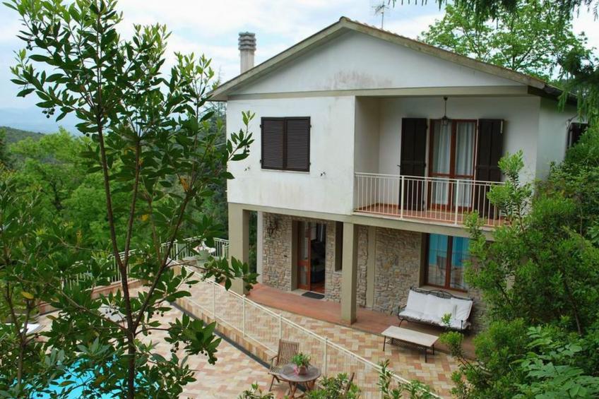 Villa 'Castagno' mit Pool