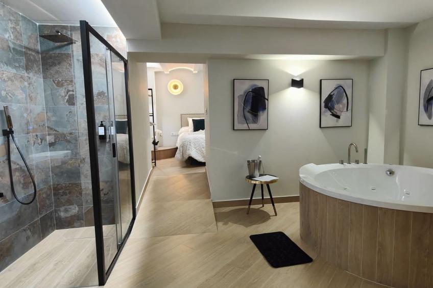 "Leather Loft Rural"