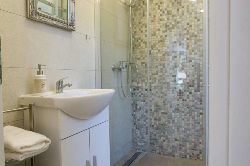 Nettes Ferienhaus in Smoljanci mit Privatem Pool - foto 24