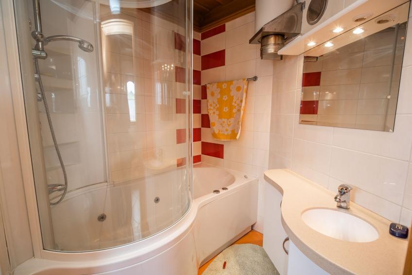 Vivid Hillside Country House with Hot-Tub and Sauna - Two Bedroom Country House - foto 23