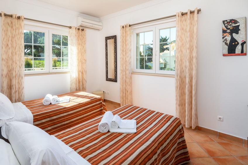 4-Schlafzimmer-Villa R2, Garten, Pool, Strand - foto 13