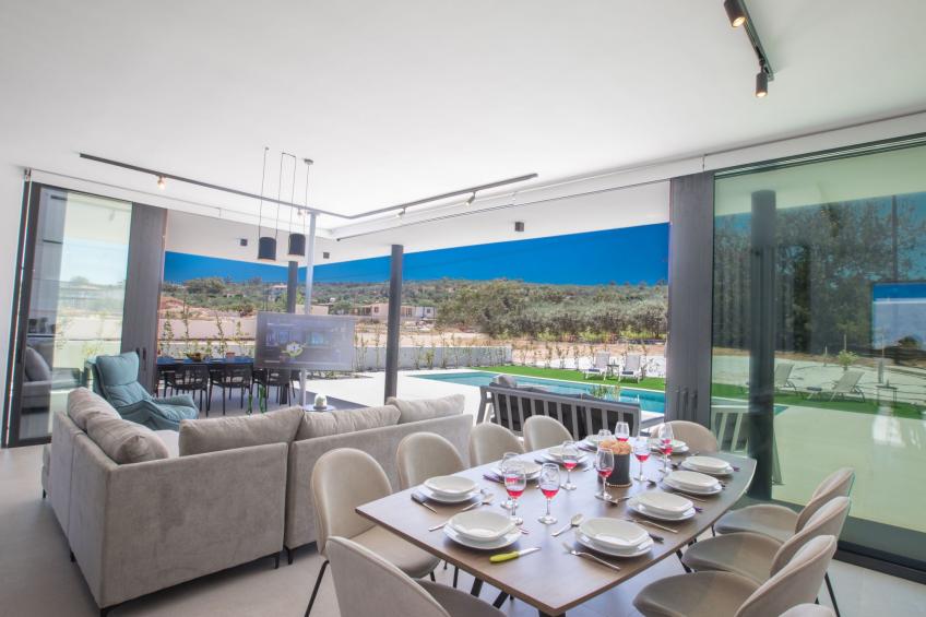 Geräumige Villa mit großem Garten und Pool - foto 9