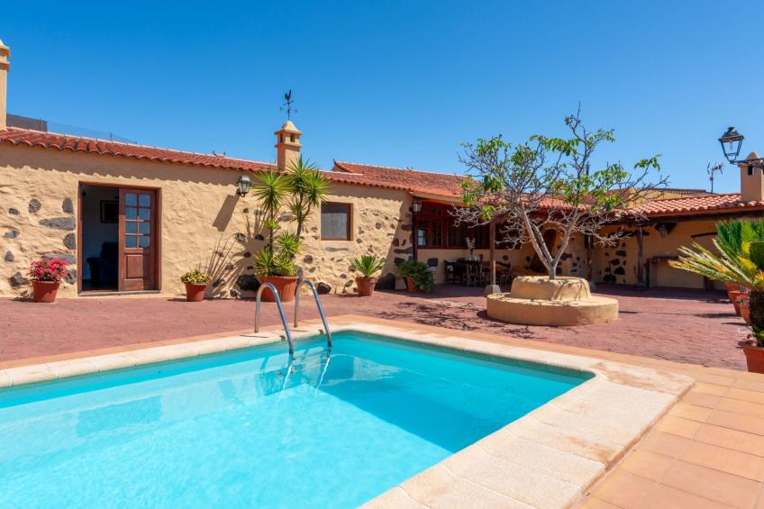 Kanarische Finca mit Pool und herrlicher Aussicht