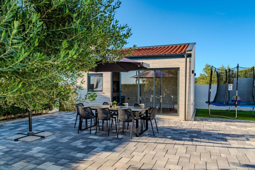 Beautiful villa Lara in Vrana with pool - foto 14