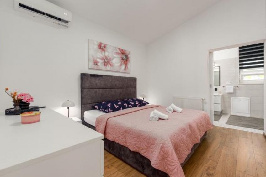 Villa Miranda with pool - foto 36