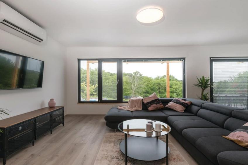 Holiday Home Arbaro - Three Bedroom Holiday Home with Pool