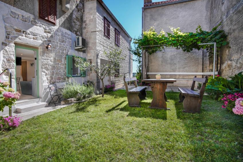 Rapski dvor - foto 12