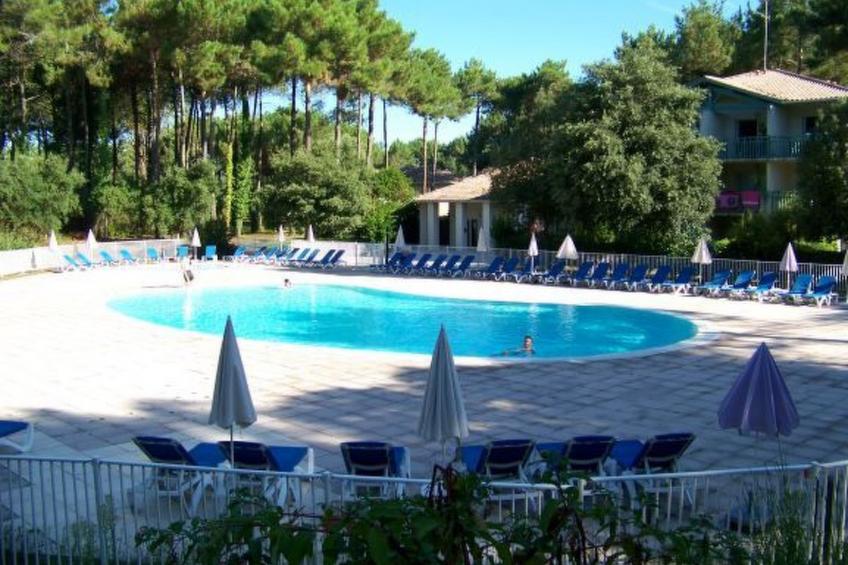 Schönes Appartment in ruhiger Lage in einer baumbestandenen Residenz mit beheiz - foto 13