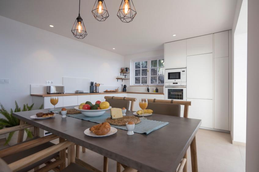 Helle Wohnung mit atemberaubender Aussicht auf das Meer und den Strand - foto 16