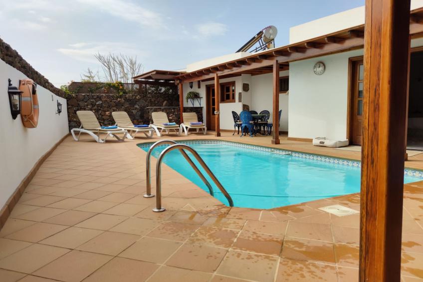 Villa mit beheiztem Pool - foto 8