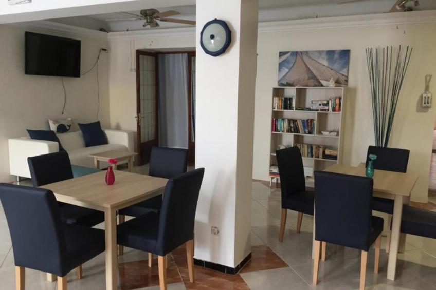 Hotel Antares Hab. Familiar - foto 18