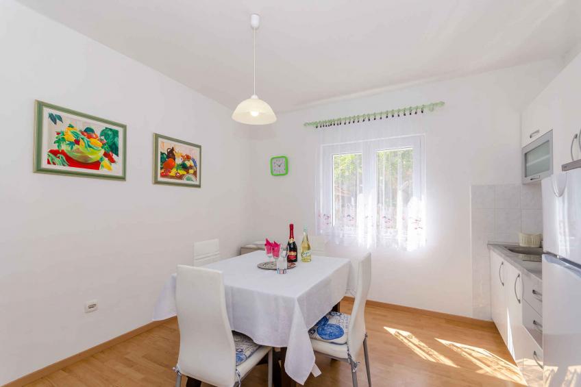 Ferienwohnung mit Klimaanlage, Terrasse und Meerblick in Jelsa - BF-T6D97 - foto 4