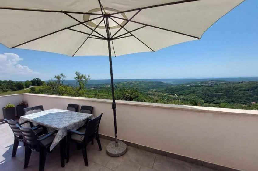 Holiday apartment with balcony and panoramic view - BF-YPFN7