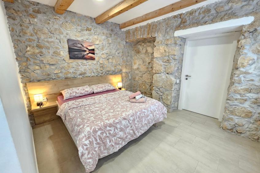 Steinhaus mit privatem Außenpool - foto 5