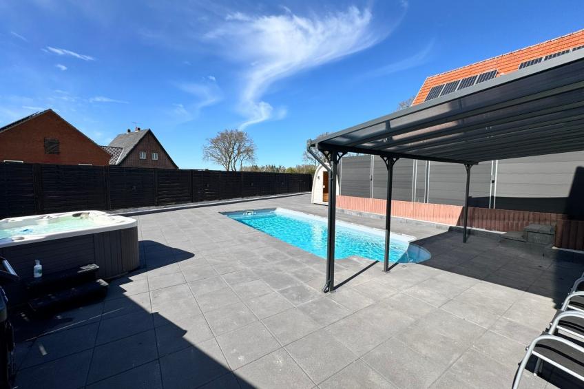 mit privat Hottub und Klima. - foto 28