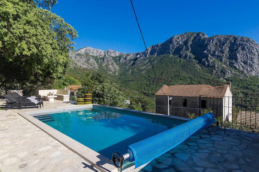 Schönes Steinhaus mit beheiztem Pool, Terrasse mit Meerblicl in ruhige Lage - foto 17