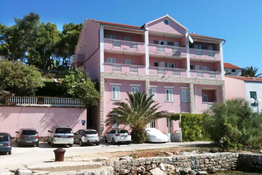 Holiday apartment 10 m from the Adriatic Sea - BF-42TJ