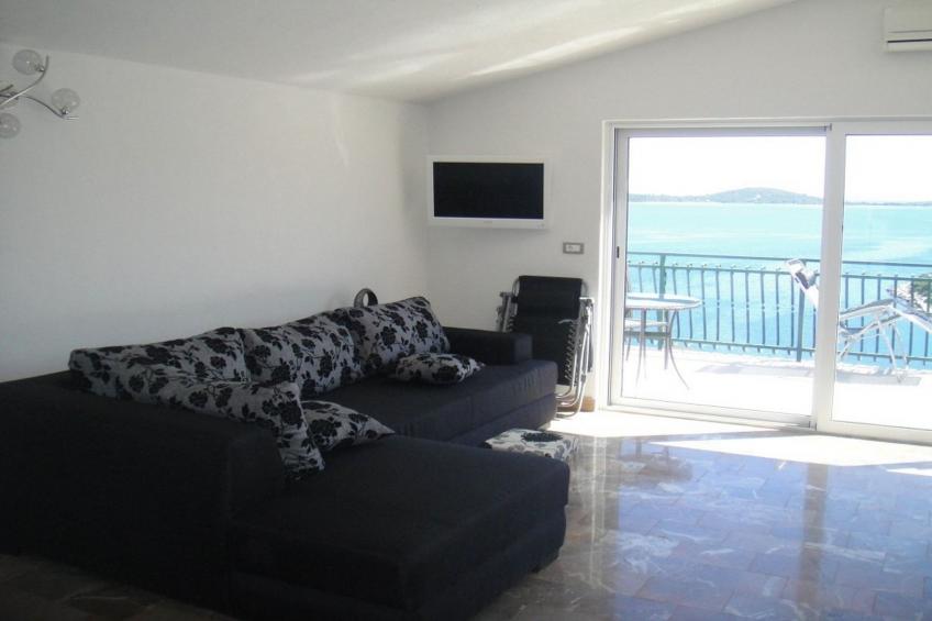 Wonderful Visinisce Apartments with Terrace and Sea Views - Comfort Two Bedroom Apartment (Owner 3)