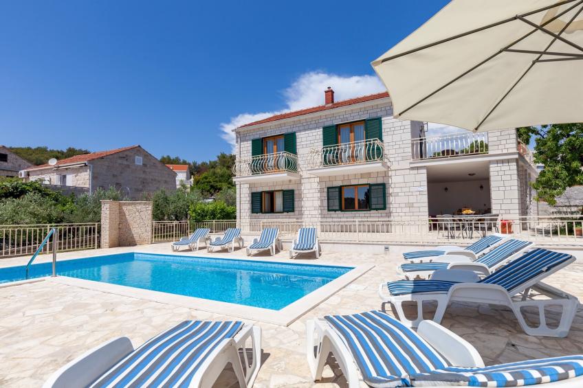 Villa With sea view and pool - BF-DK5NT