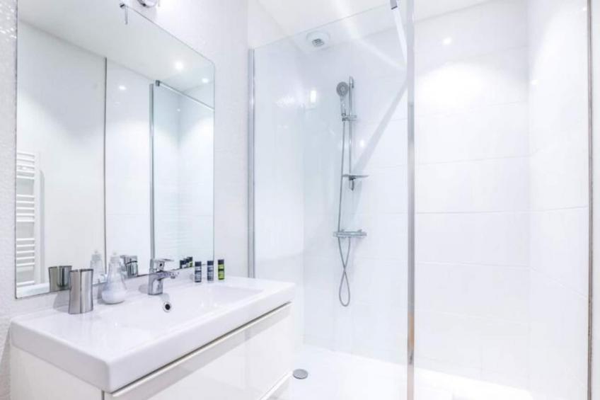 Magnifique Et Lumineux T3 De Charme Aux Quinconces Idéal Pour 4 Personnes - foto 17