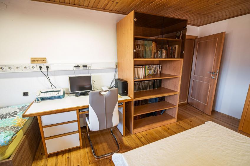 Relaxing Retreat with Hot Tub in Sevnica - Three Bedroom Apartment - foto 24