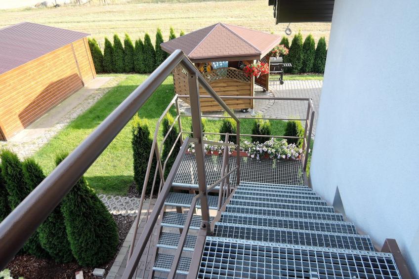 Komfortowy apartament z basenem i ogrodem dla 6 osób w Stepniczce - foto 6