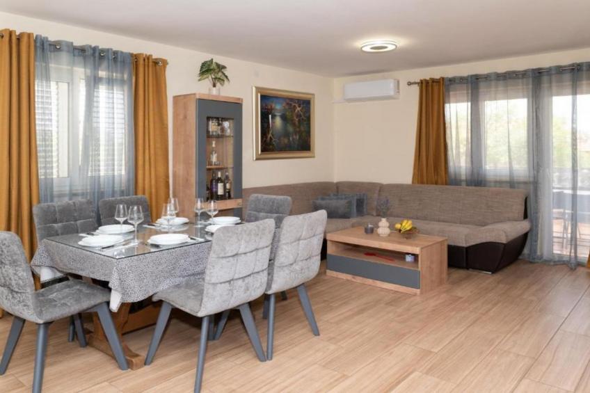 Five Bedroom Villa With Pool - foto 5