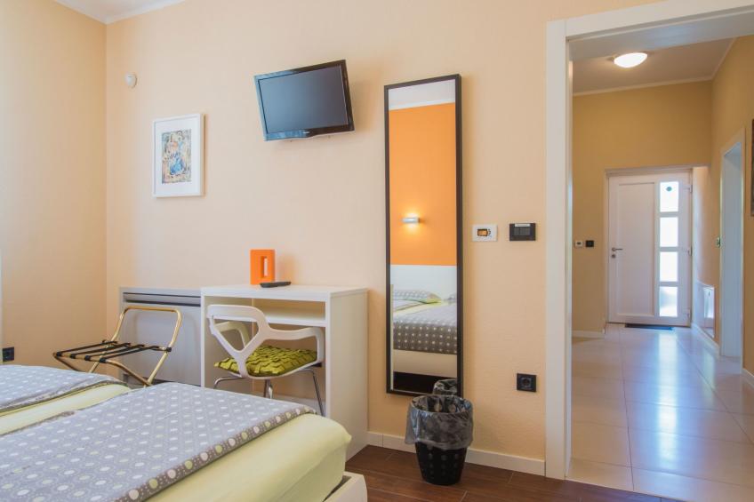 in Pomer mit privatem beheizten Pool und Meerblick - foto 22