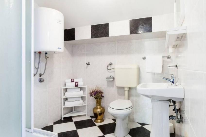 Wohnung in Preko mit Terrasse und Grill - foto 13