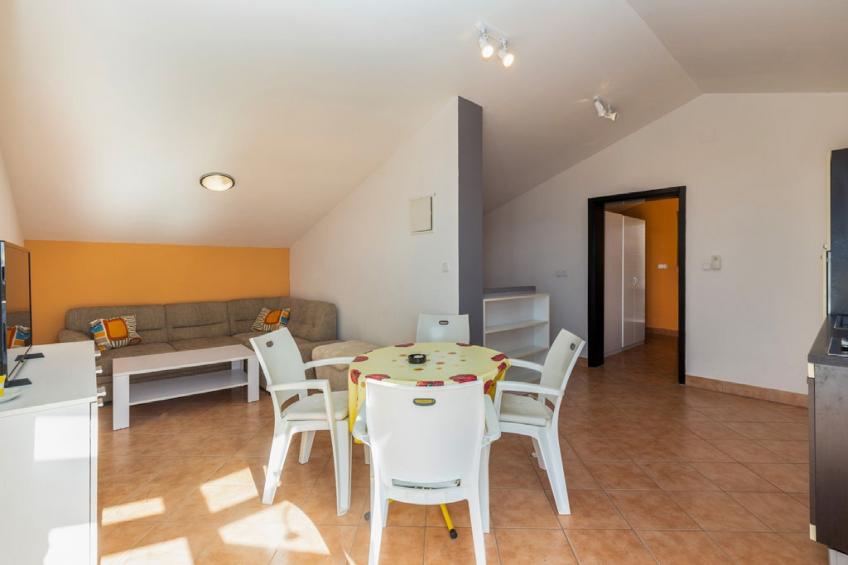 Apartments Ilija Njavro - One Bedroom Apartment with Terrace and Sea View (Apartment 4)
