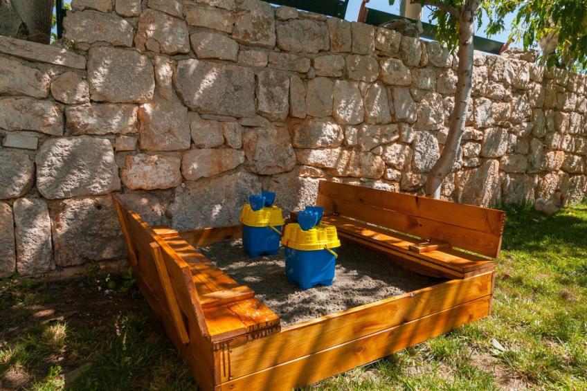 Five-Bedroom Home - foto 27