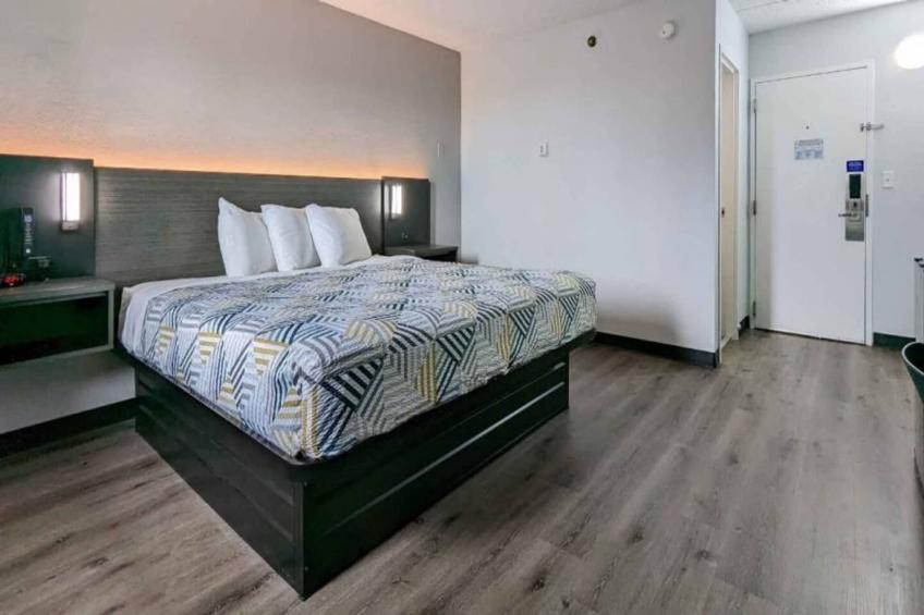 1 King Bed  Newly Redesigned Nsmk - foto 8
