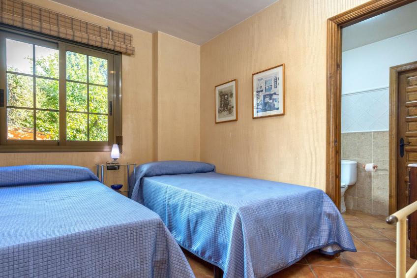 Beheiztes Hallenbad und Freibad - foto 42