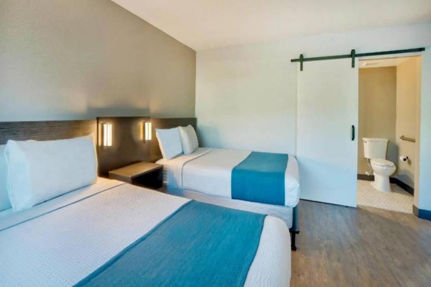 2 Full Beds  Premium Micfridge - foto 2
