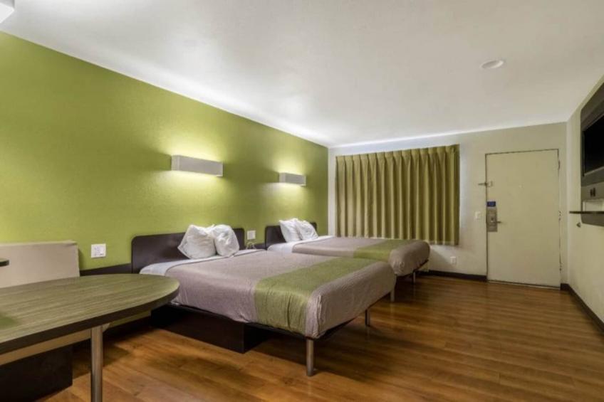 2 QUEEN BEDS  SMOKING - foto 7