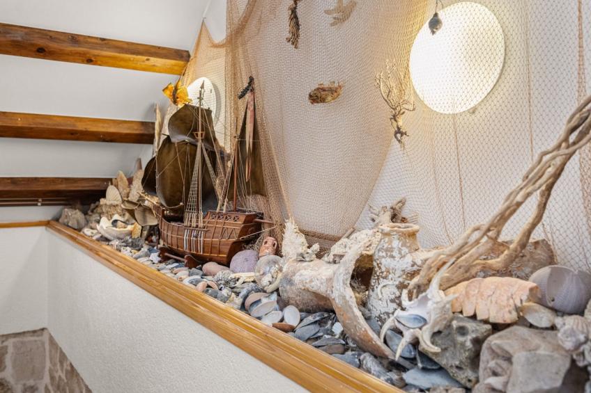 Gemütliches Ferienhaus in Ružići mit Offenem Kamin - foto 23