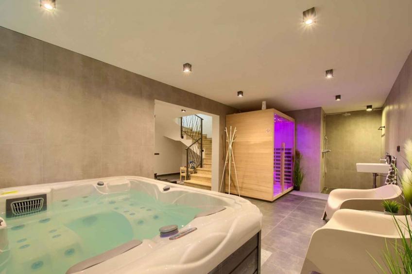 Villa met SPA en buitenzwembad - BF-GY4NG - foto 48