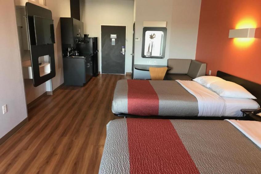 2 Queen Beds  Non-Smoking Kitchen Shower
