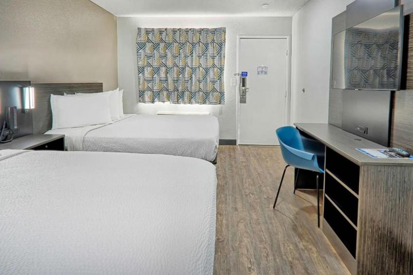 2 Queen Beds  Smoking - foto 22