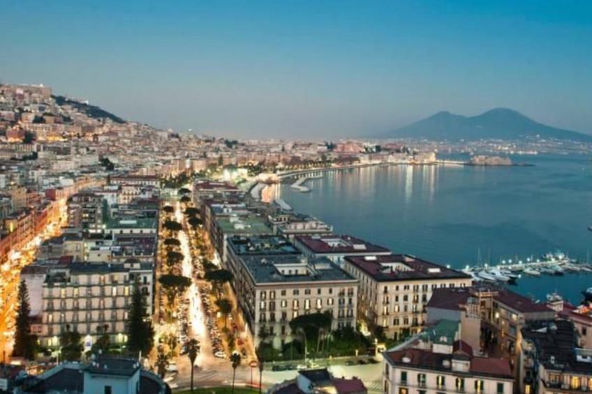 Große Duomo-Wohnung im historischen Zentrum - foto 28