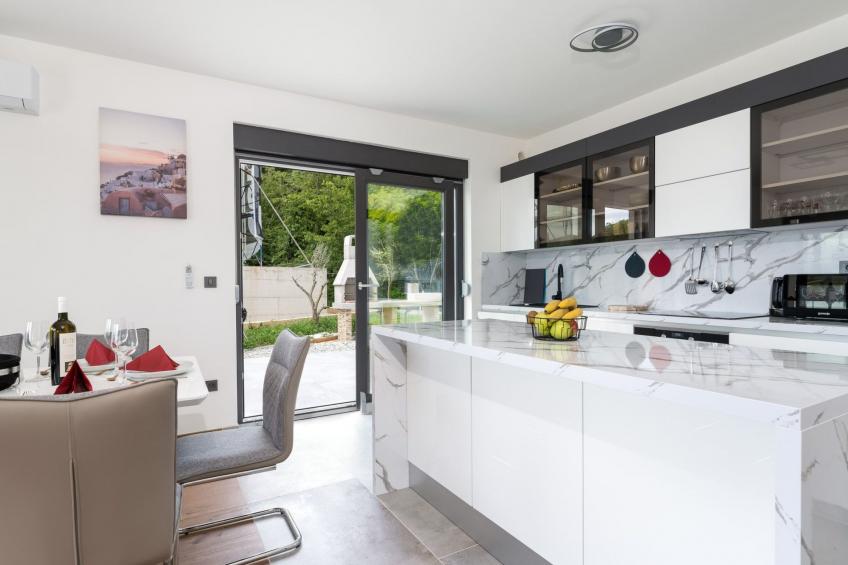 Villa "Lavanda" mit Garten, Grill und Terrasse - foto 16