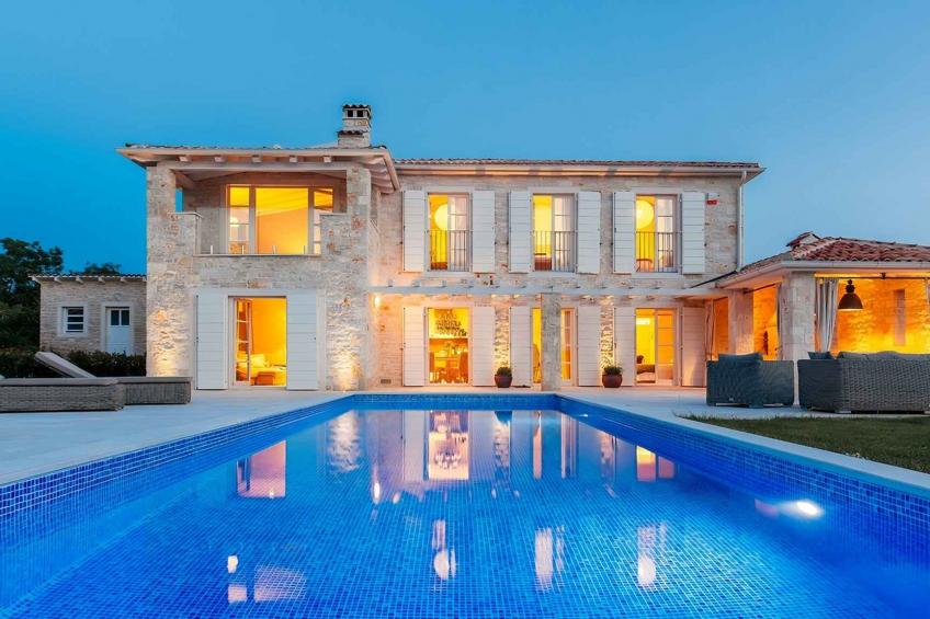 Villa met airconditioning en zwembad - BF-2DX78