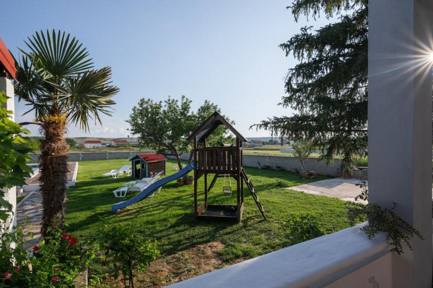 Three-Bedroom House - foto 31