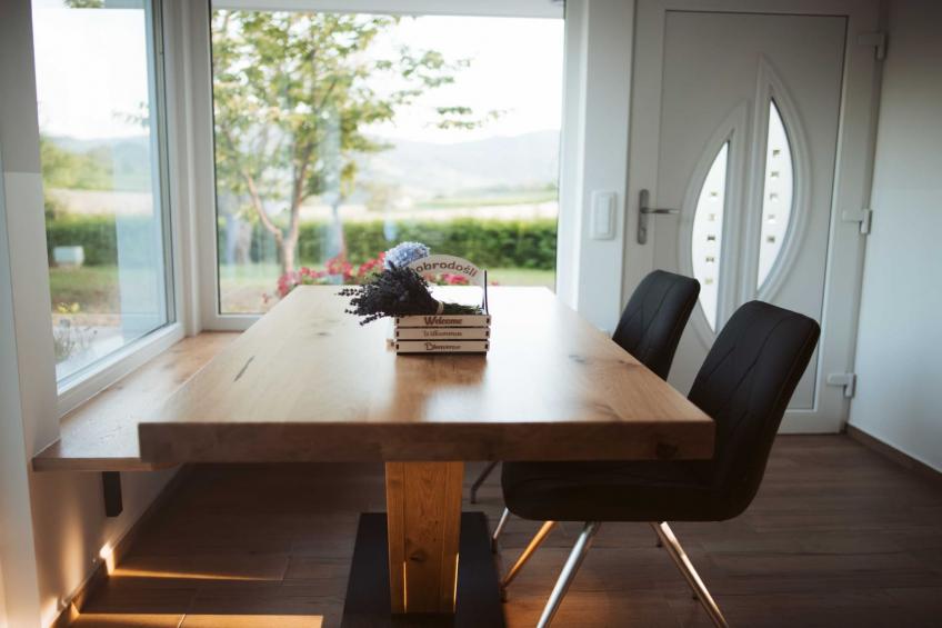 Cozy Holiday Home with Fireplace and Scenic Hills in Bistrica ob Sotli - Two Bedroom Holiday Home - foto 5